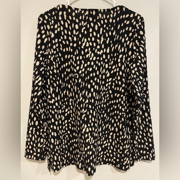 Vince Camuto open front cardigan with tie front. Black with cream spots.… - Picture 6 of 6